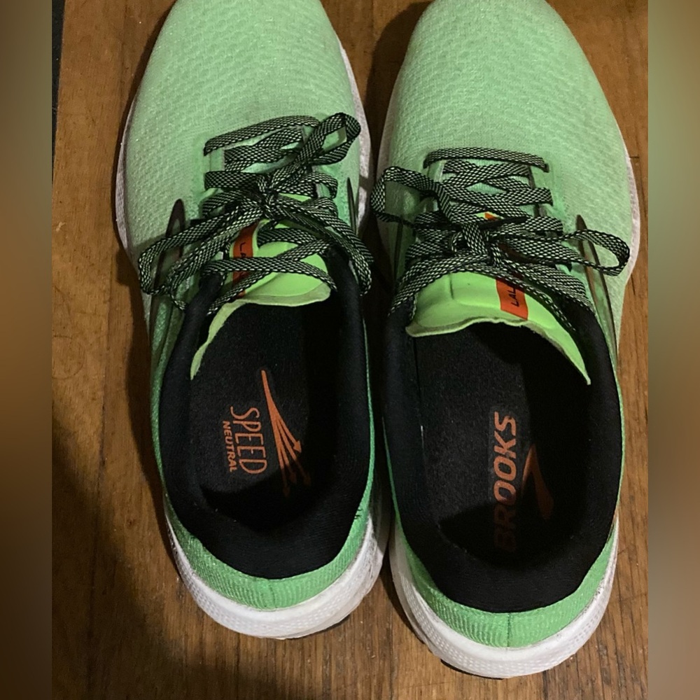 🍋Brooks Lime Neon Running Shoes - Picture 3 of 4